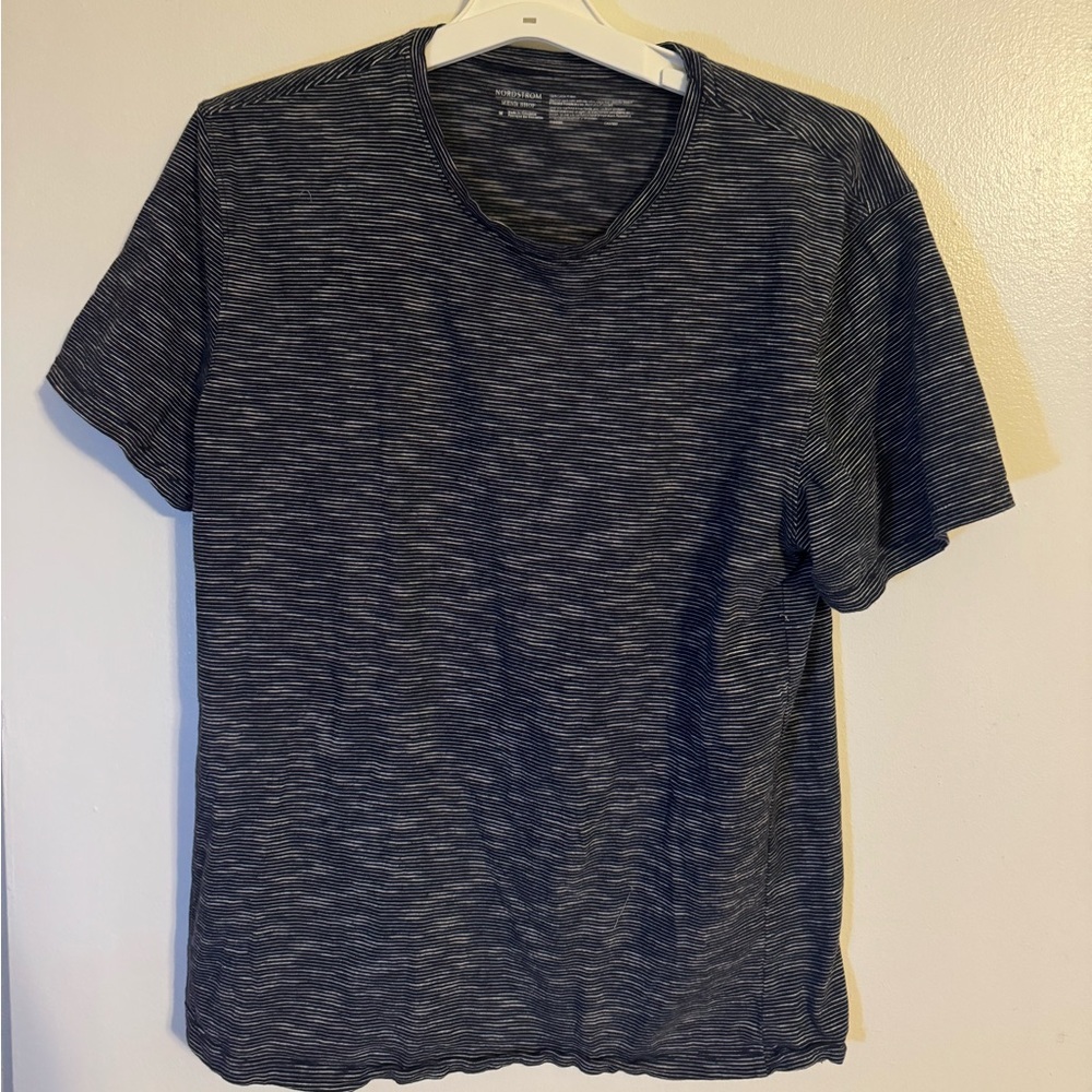 Stylish Nordstrom Men’s Cotton T-Shirt in Grey & Black